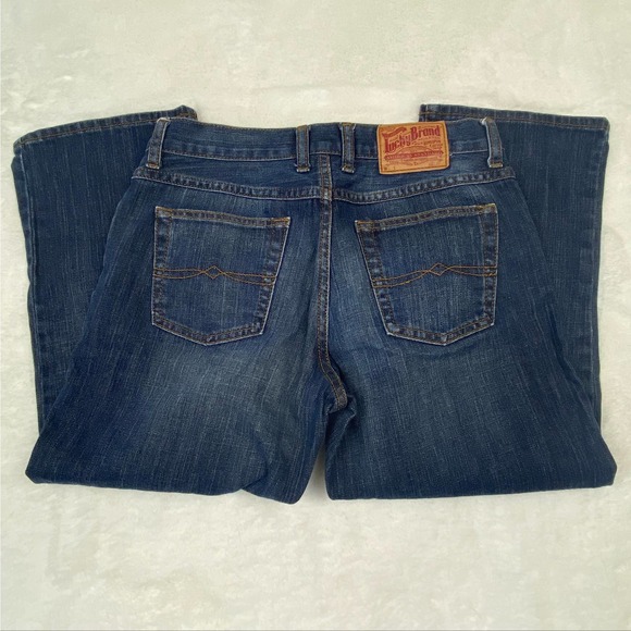 Lucky Brand Classic Fit Straight Crop Jeans - Picture 2 of 9